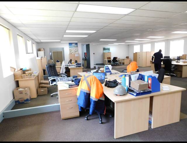 1,778M² OFFICE FOR SALE IN FERNDALE